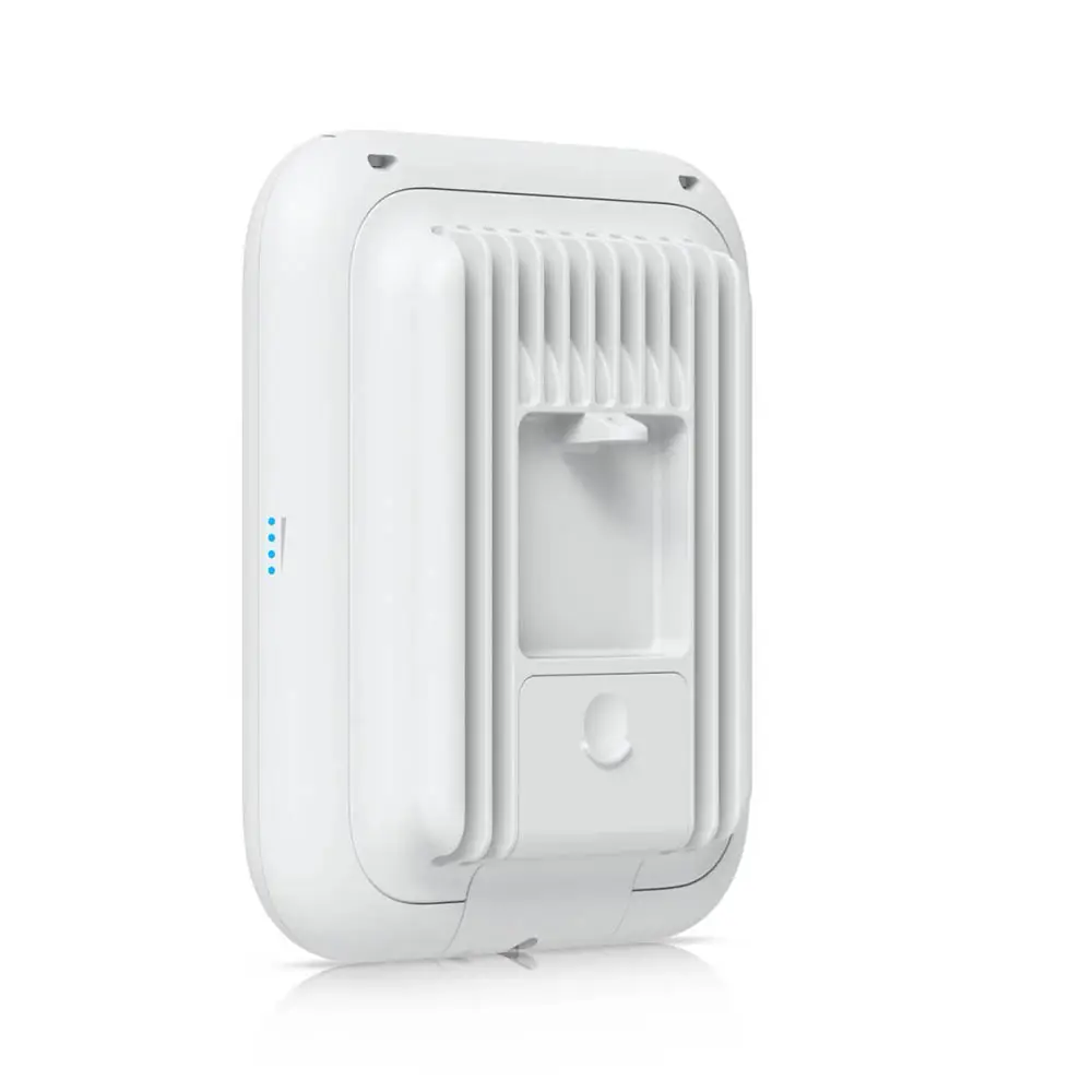 REU7-PRO-OUTDOOR-00003-6a4f68dd2535c.webp